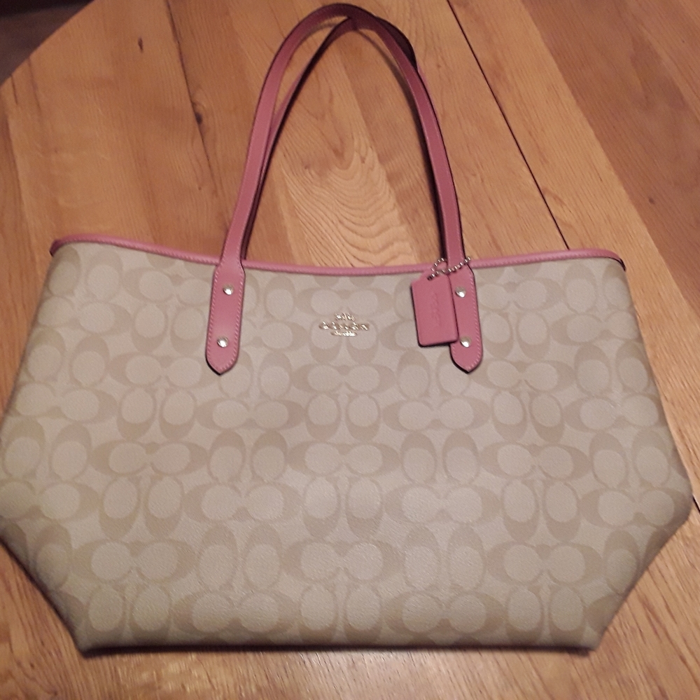 Authentic Coach tote